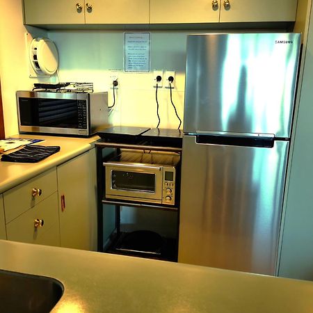Lake View Garden Apartment タウポ エクステリア 写真